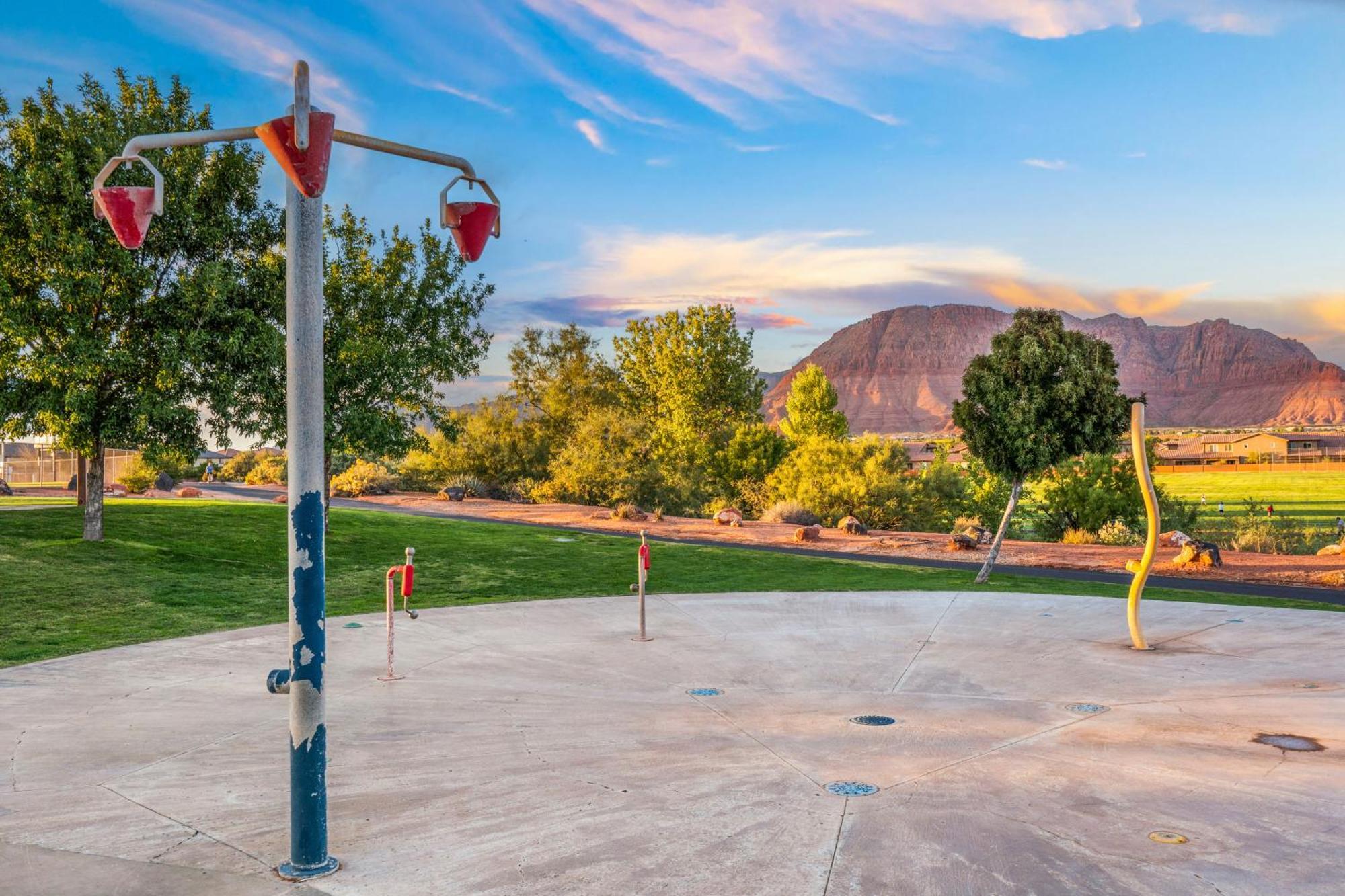 Pv 99 Private Hot Tub, Ping Pong Table, Xbox X Series And Resort Amenities Santa Clara Exterior foto